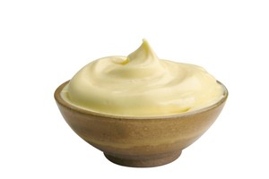 A bowl of natural mayonnaise.
